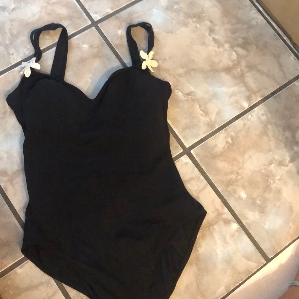 Swim suit